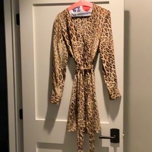 Frame leopard dress with slits